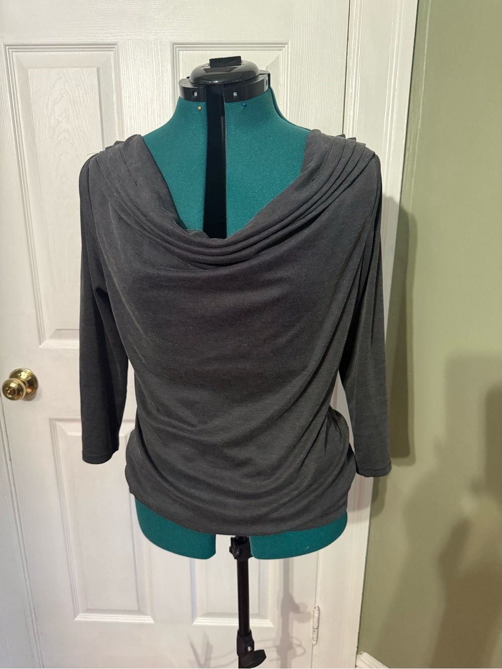Deletta Charcoal Textured Top